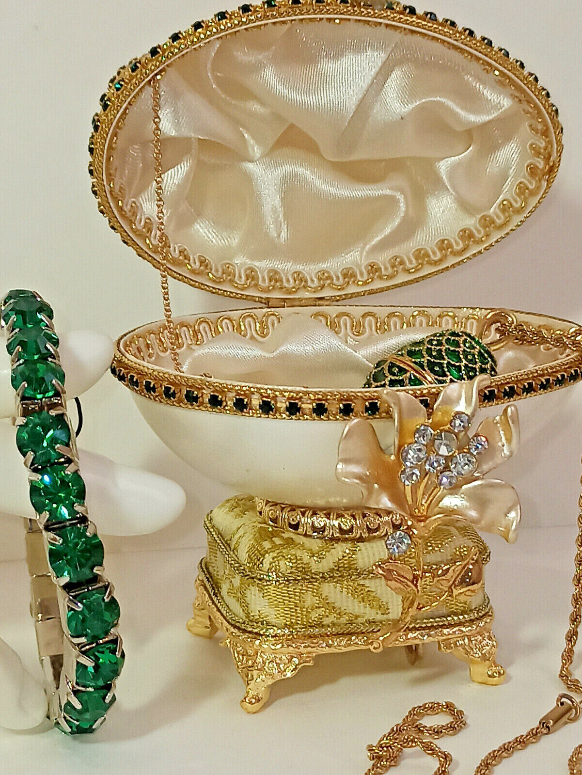 Faberge Real egg Musical Trinket Emerald Faberge Necklace & Bracelet Set Fabergé