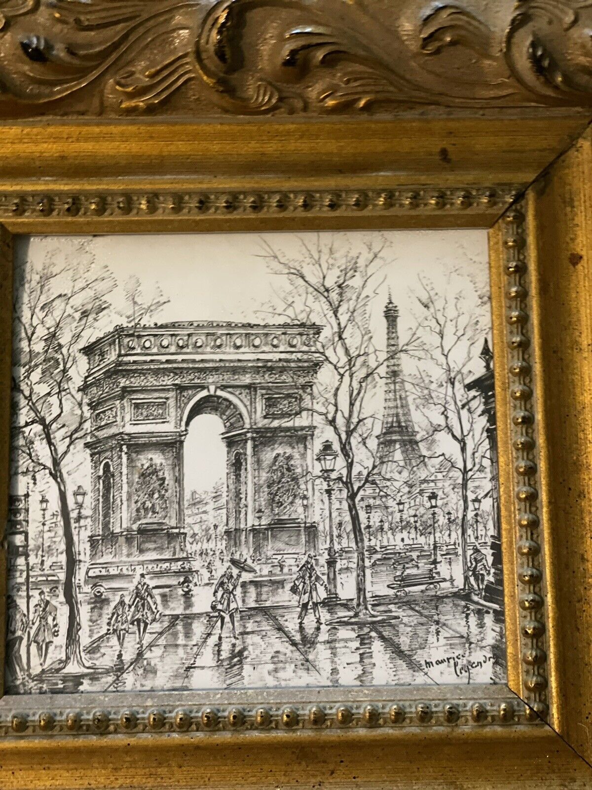 Rustic Vintage Photo Frame With  Arc de Triomphe in Paris