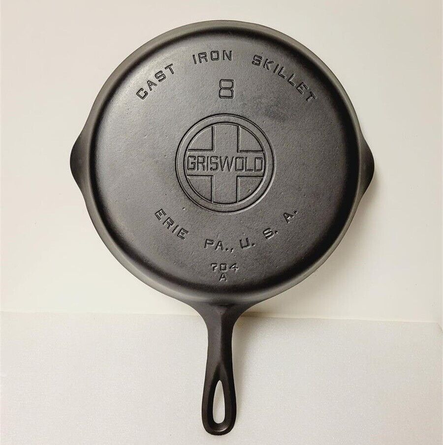 GRISWOLD #8 Cast Iron Skillet Pan Large Logo 704a - Restored