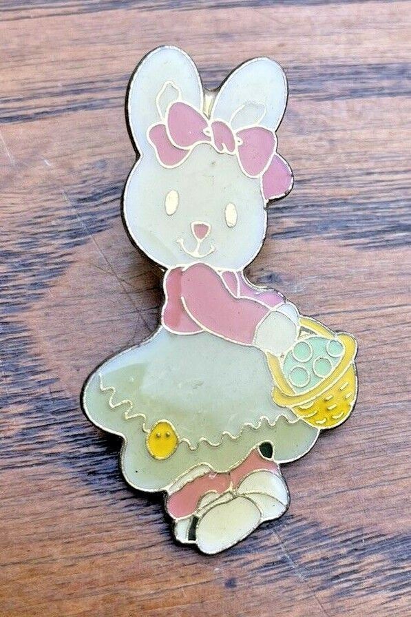 Vintage 1989 Easter Rabbit Bunny Pin by Morgan Creative Taiwan