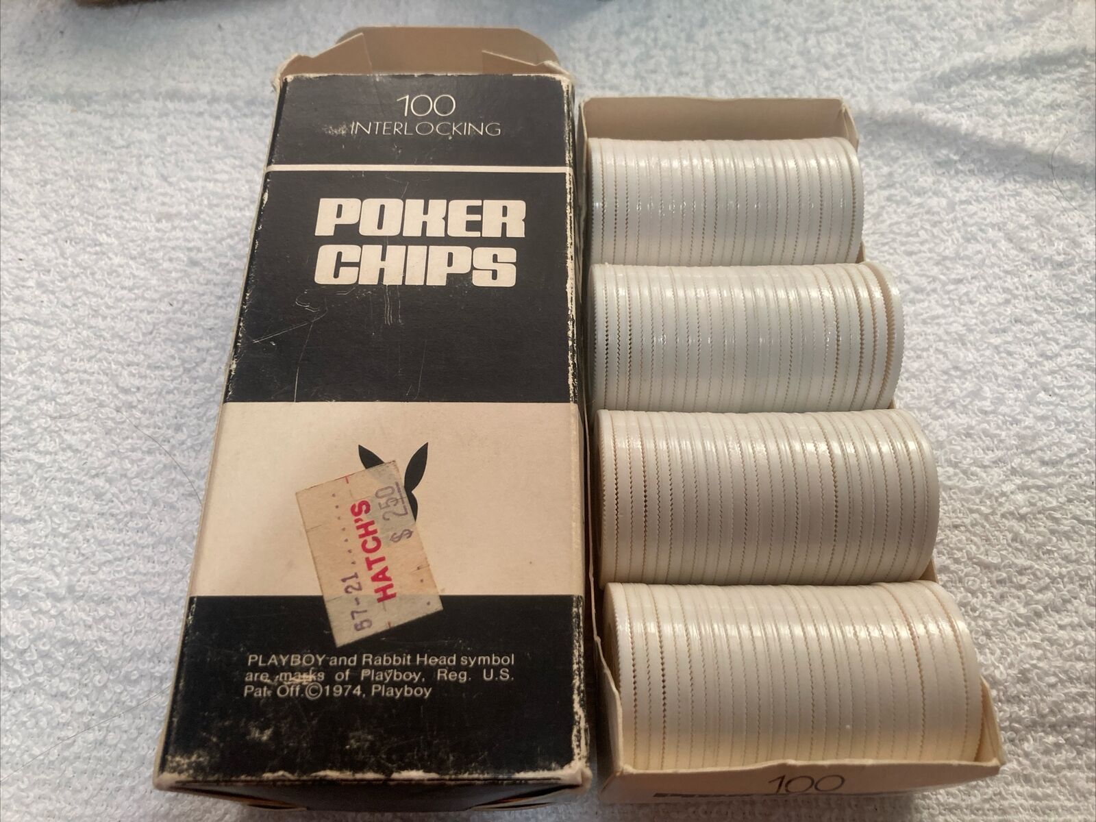 100 Vintage Interlocking White Playboy Rabbit Head Symbol Poker Chips USA Made