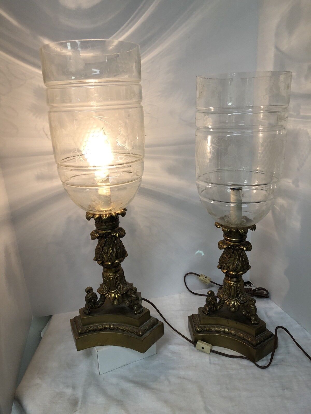 Vintage Gilbert Electric Brass & Etched Glass Hurricane Table Lamps Grapes 