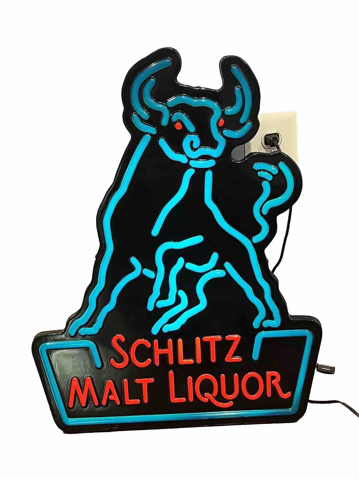 SCHLITZ MALT LIQUOR - VINTAGE 1983 Sign Man Cave Bar Light 24”x20”