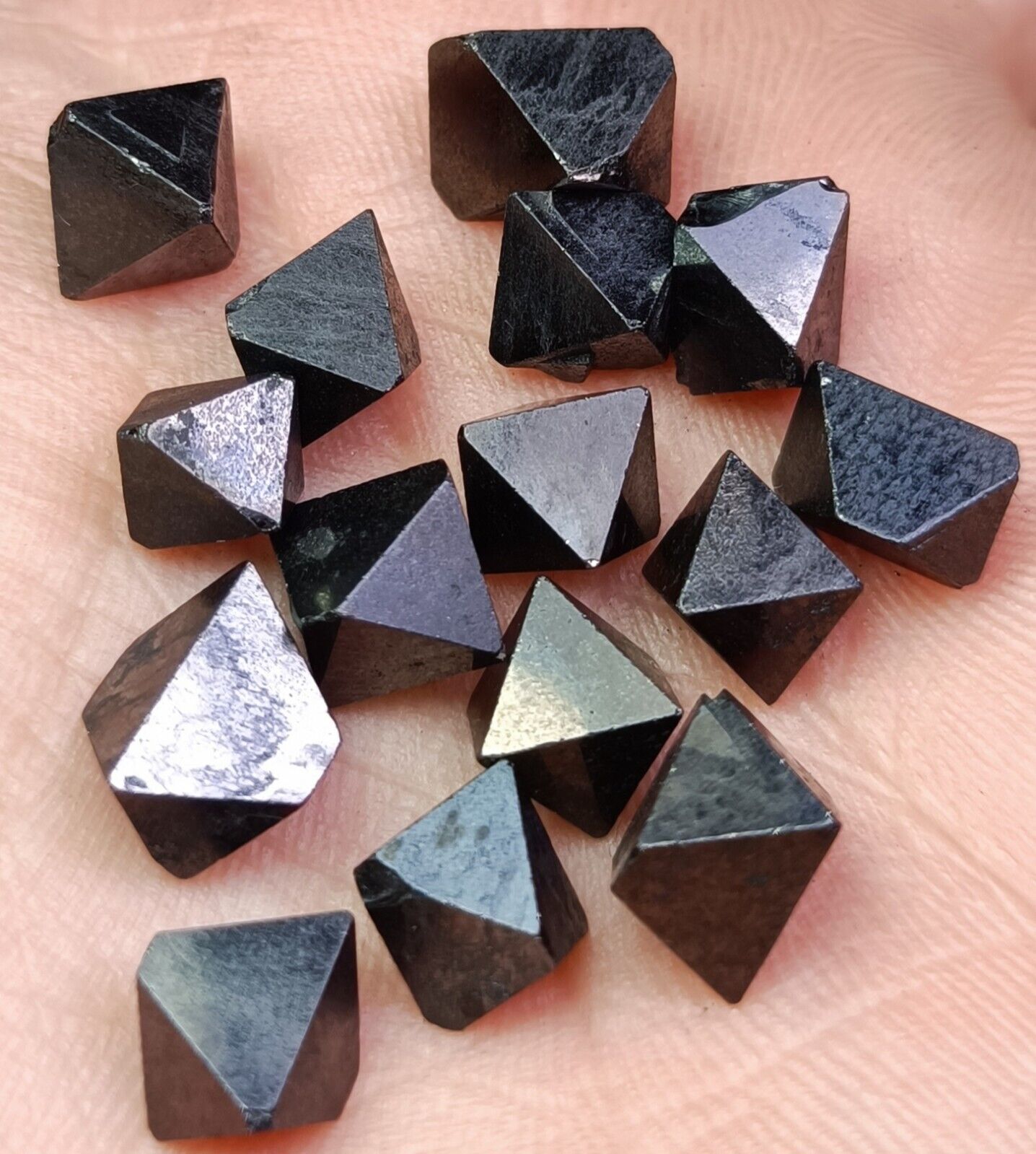 Rare Octahedron Magnetite Crystals with good luster and terminations-(17g)