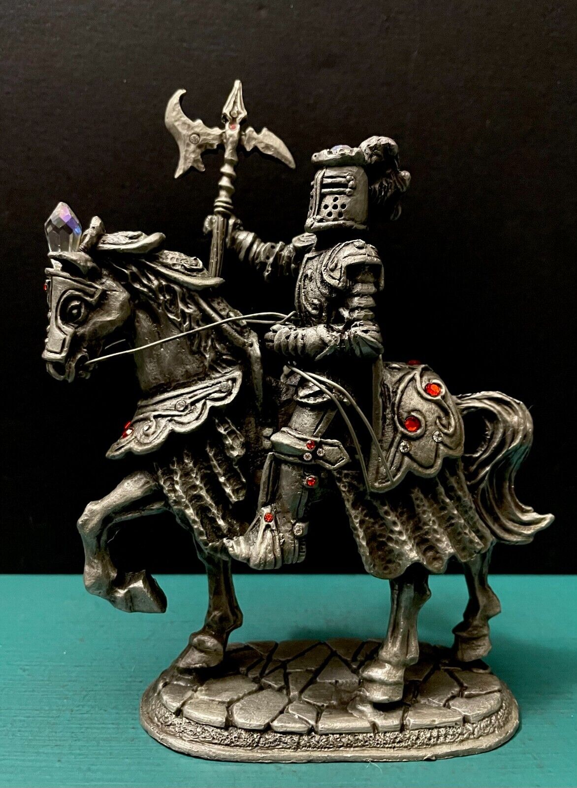 Sunglo Denicolo Pewter Medieval Knight Battle Axe War Horse Figurine GOT RPG