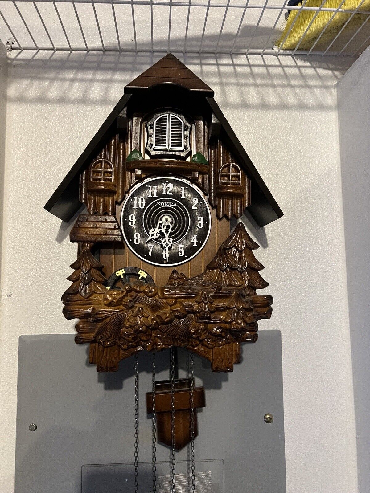 Kaiser Quartz large Wooden Waterwheel Cuckoo Clock Battery Operated Excellent