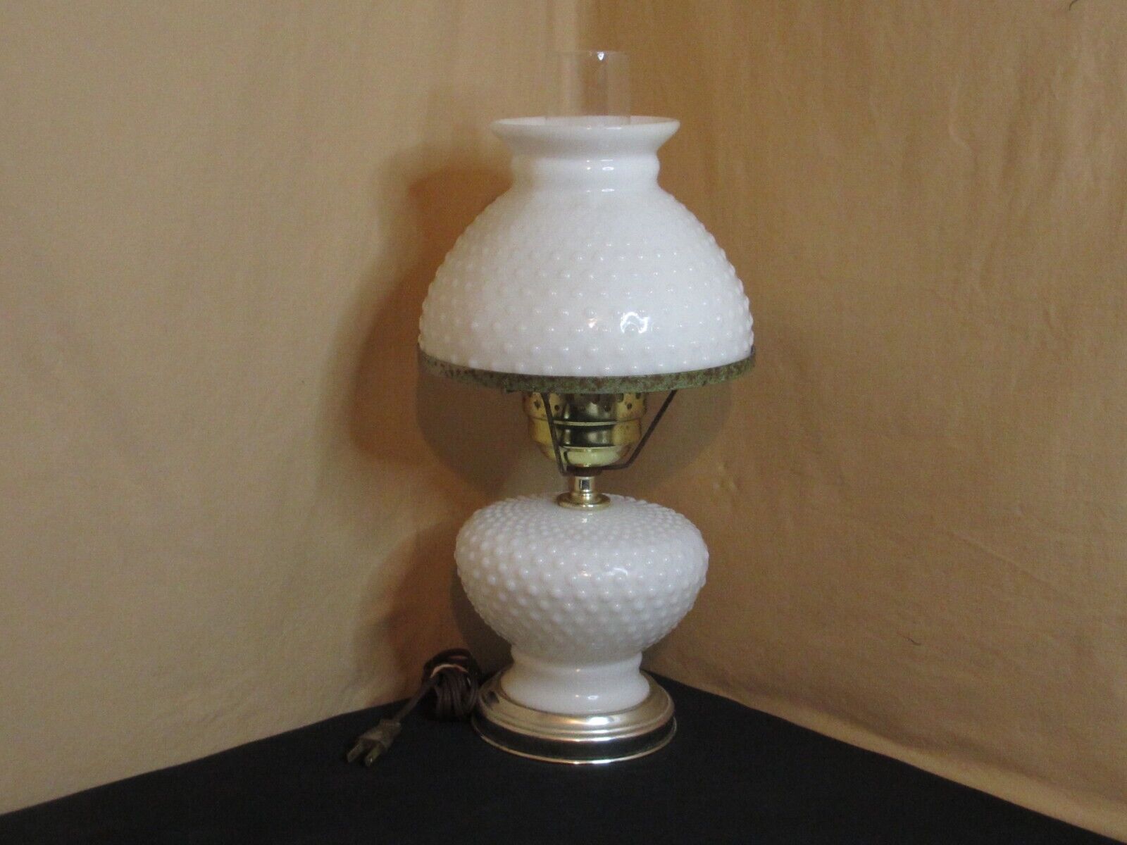 WHITE MILK GLASS HOBNAIL 17\'\' TALL HURRICANE ELECTRIC LAMP W/ SHADE & CHIMNEY