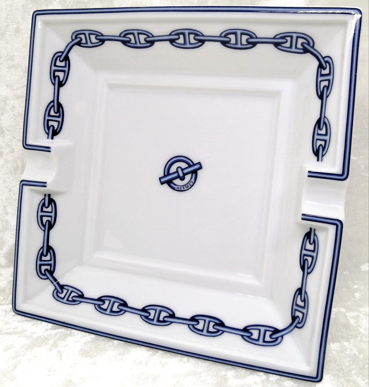 Hermes Paris Ashtray Chaine d'Ancre Porcelain Tray Plate Blue 16 cm No box Used