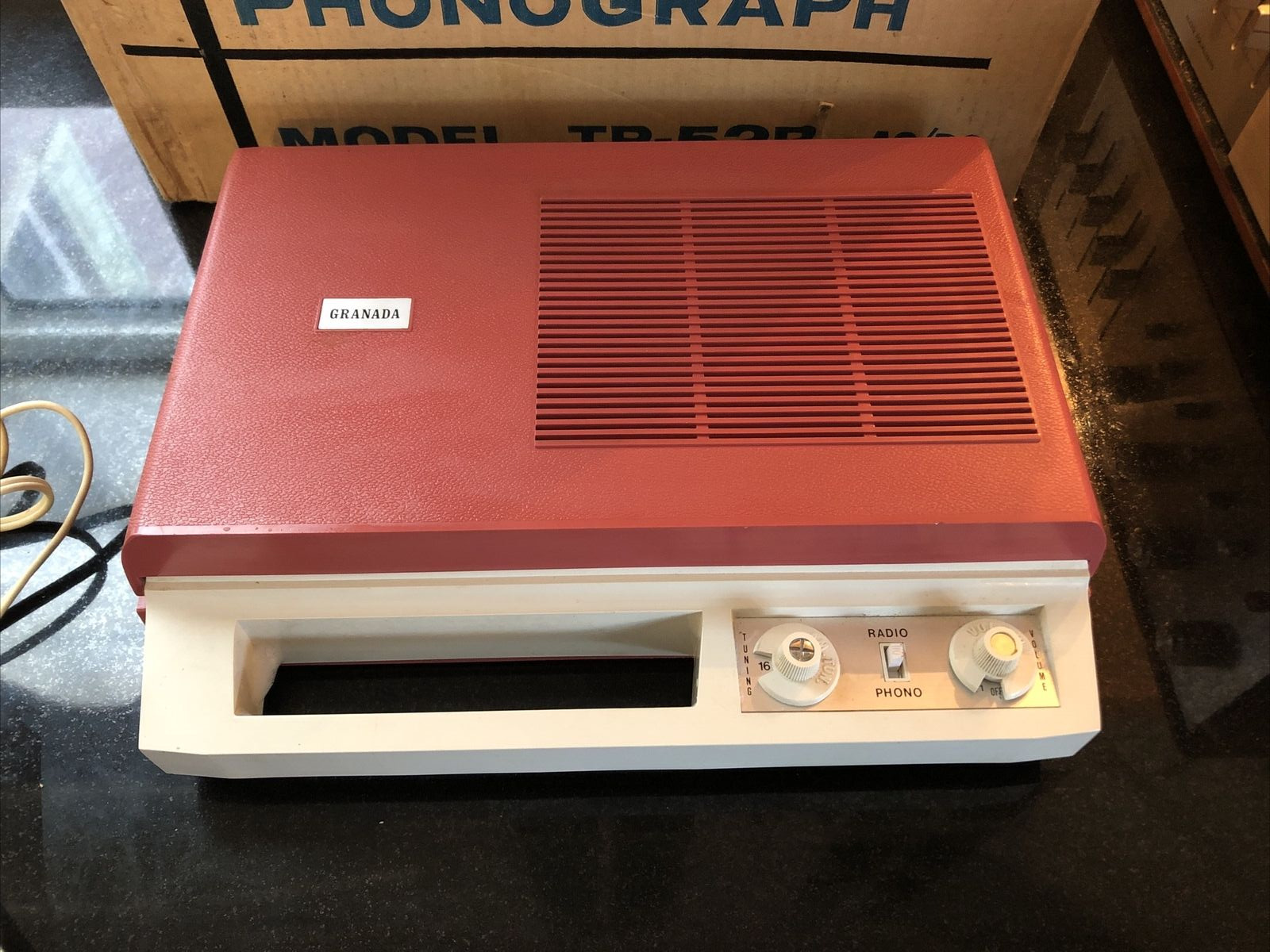 NOS Boxed Granada Radio Phonograph TP-52R Perfect Working Condition