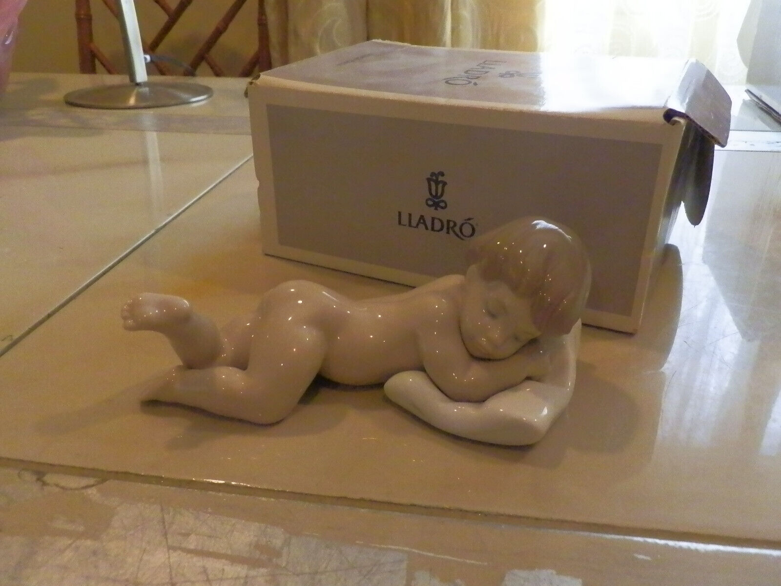 Retired Lladro Figurine #4670 Baby Jesus / Nino Belen, Great Condition, Box.