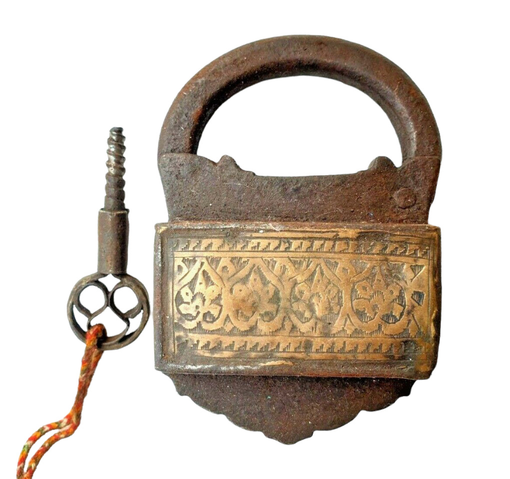 Rare 1850's Old Antique Iron Brass Unique Shape Engraved Screw System Lock & Key