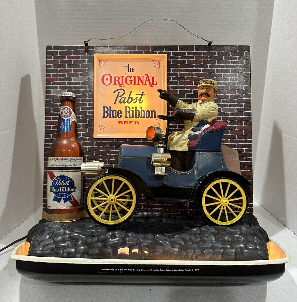 Vintage 1960s Pabst Blue Ribbon Beer Motion Light Bar Sign Jalopy Car New Motor