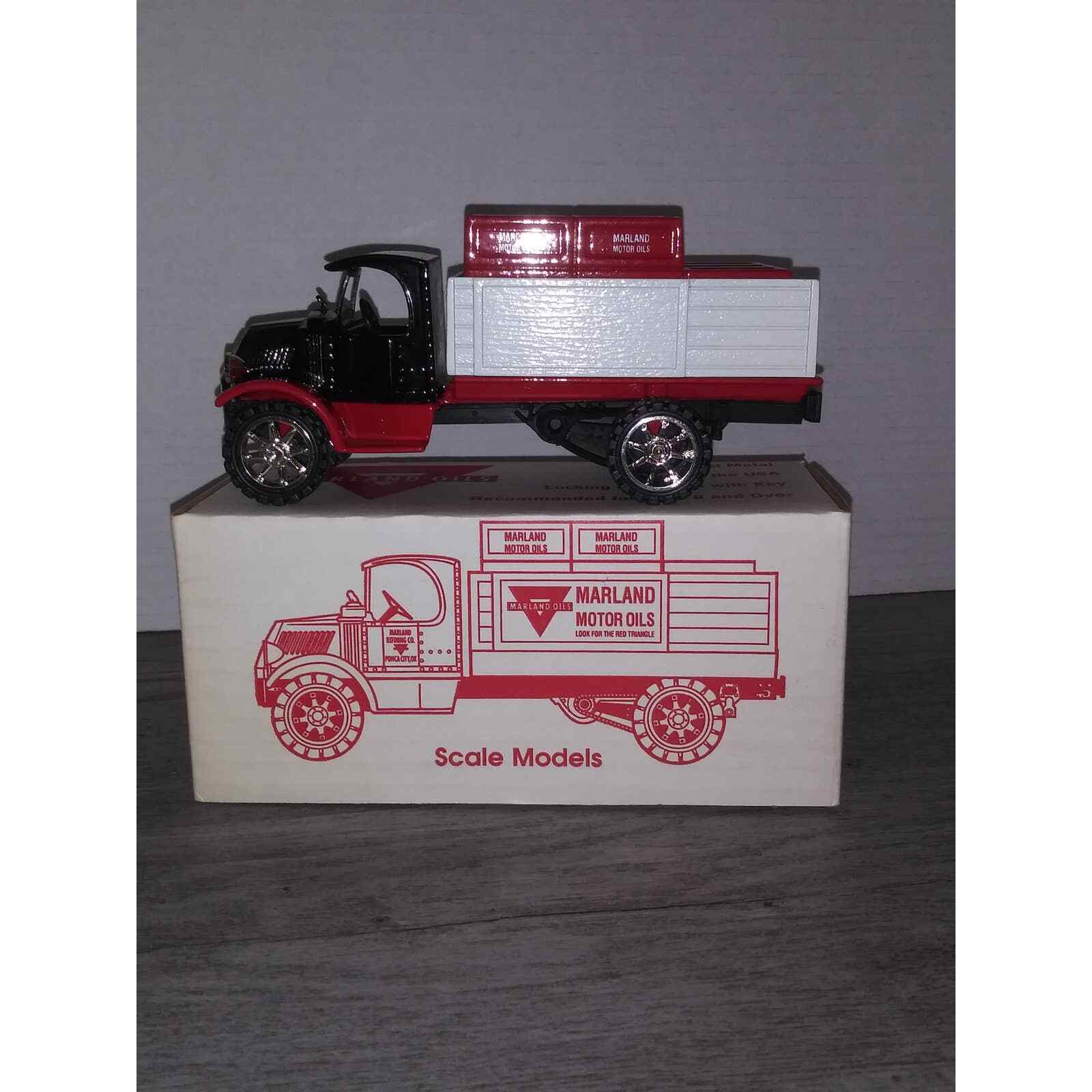 Ertl 1927 Mack Stake Truck with Crates Diecast Bank Marland Motor Oils