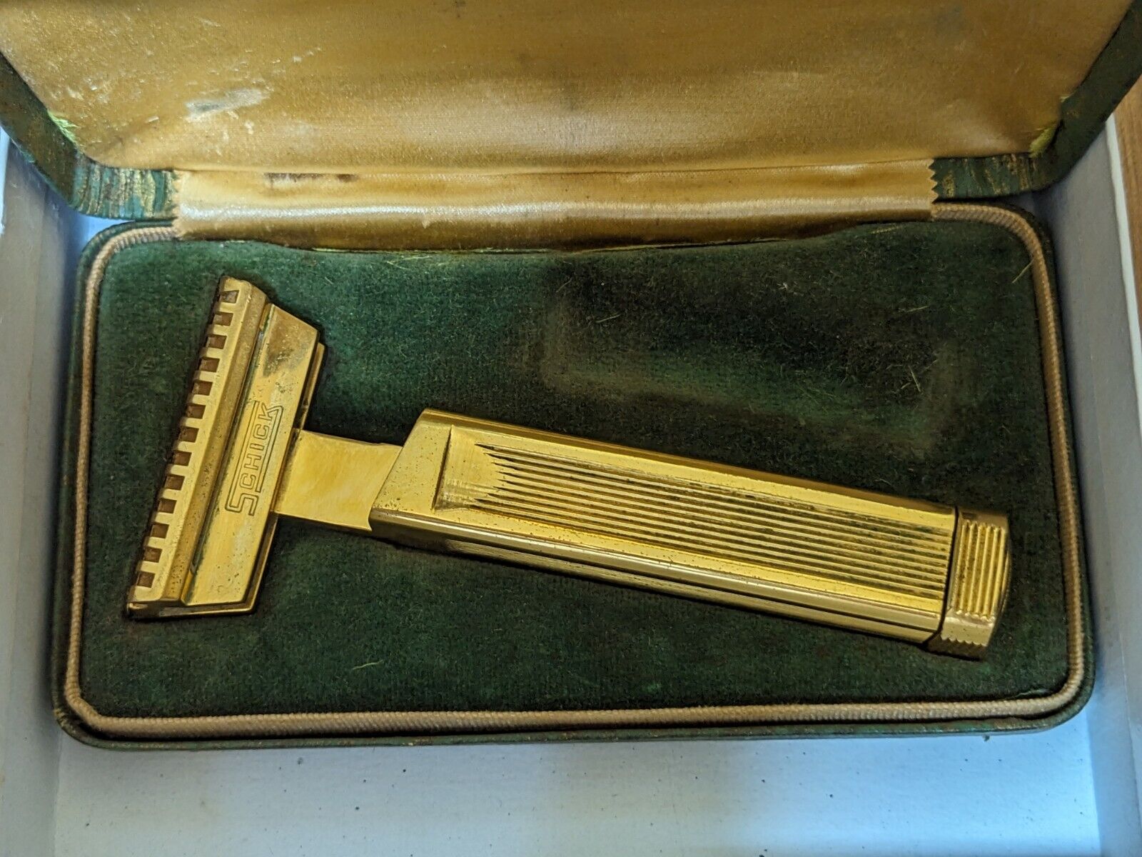Antique Gold Schick Open Comb Magazine Repeating Safety Travel Razor w/Case 1926