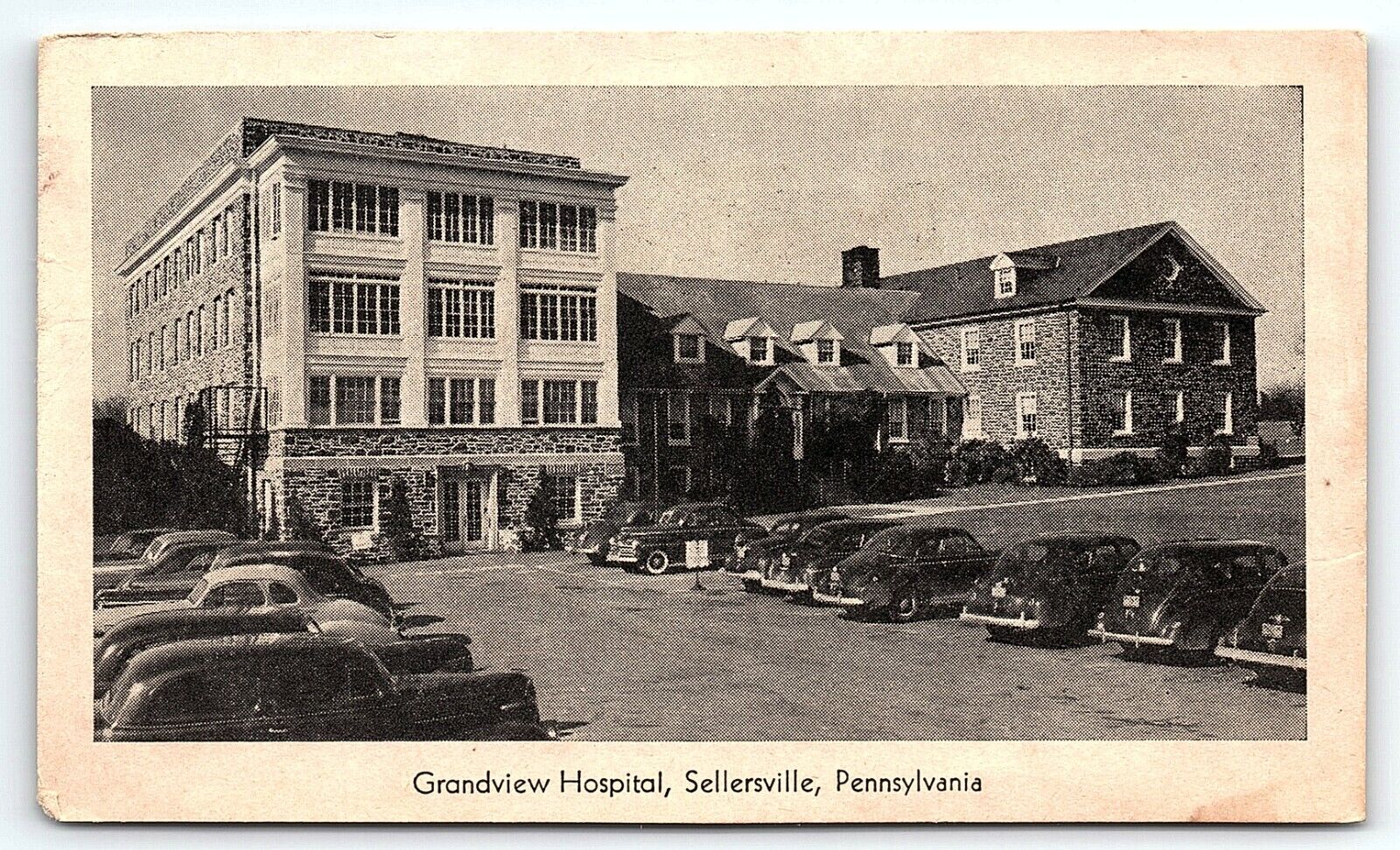 c1940 SELLERSVILLE PENNSYLVANIA GRANDVIEW HOSPITAL OLD CARS POSTCARD P4180