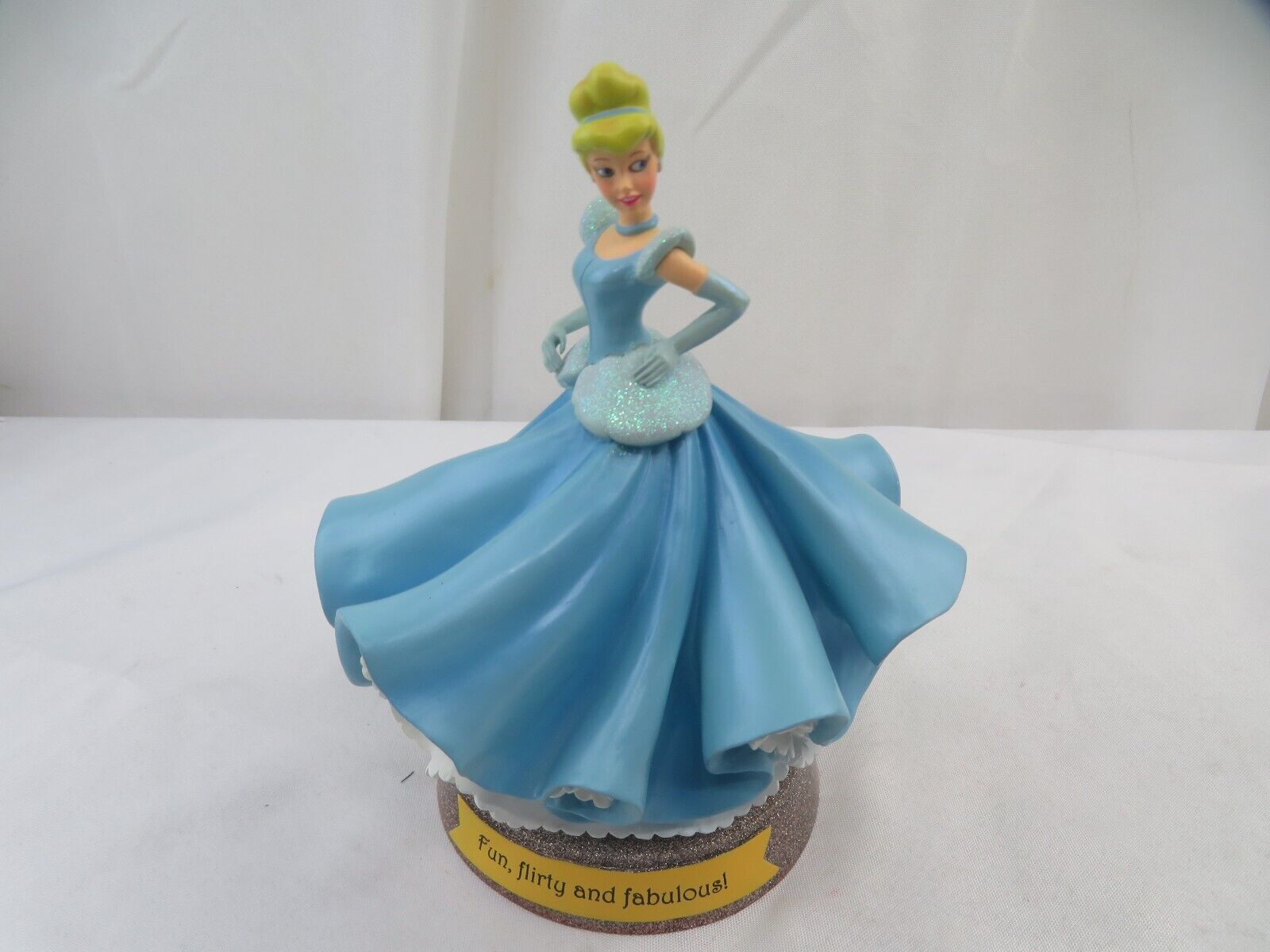 Life According To Disney Princesses Cinderella 17873 Fun, flirty and fabulous