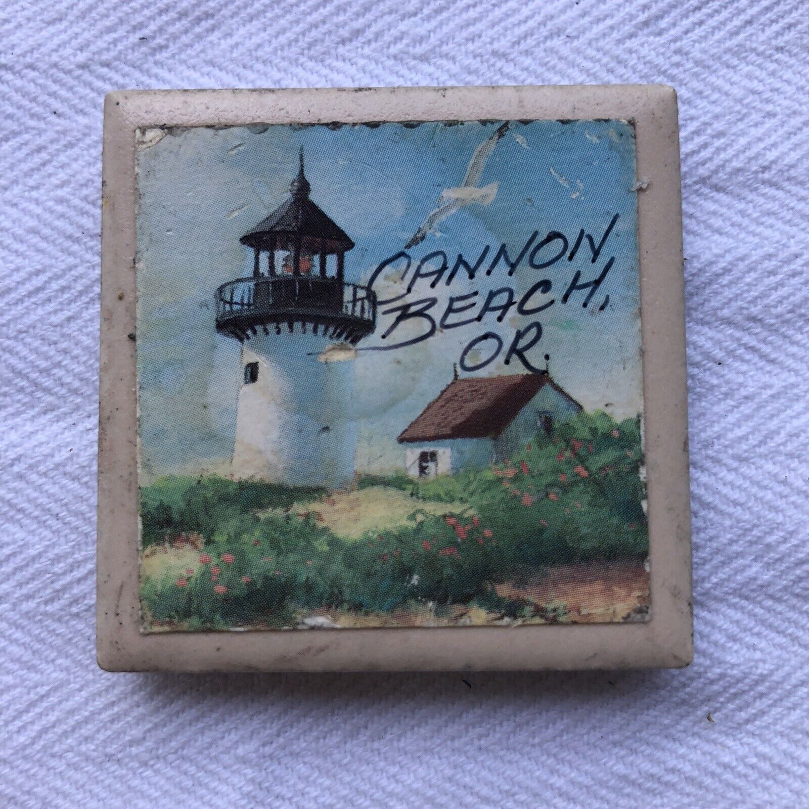Cannon Beach Oregon Ceramic Tile Lighthouse Travel Souvenir Fridge Magnet