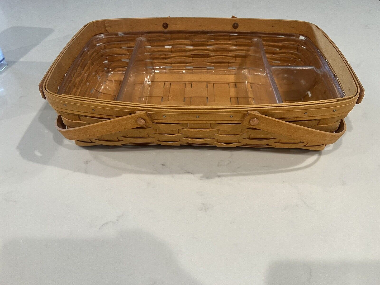 Longaberger Medium Gathering Basket With 4 Section Plastic Insert 1990