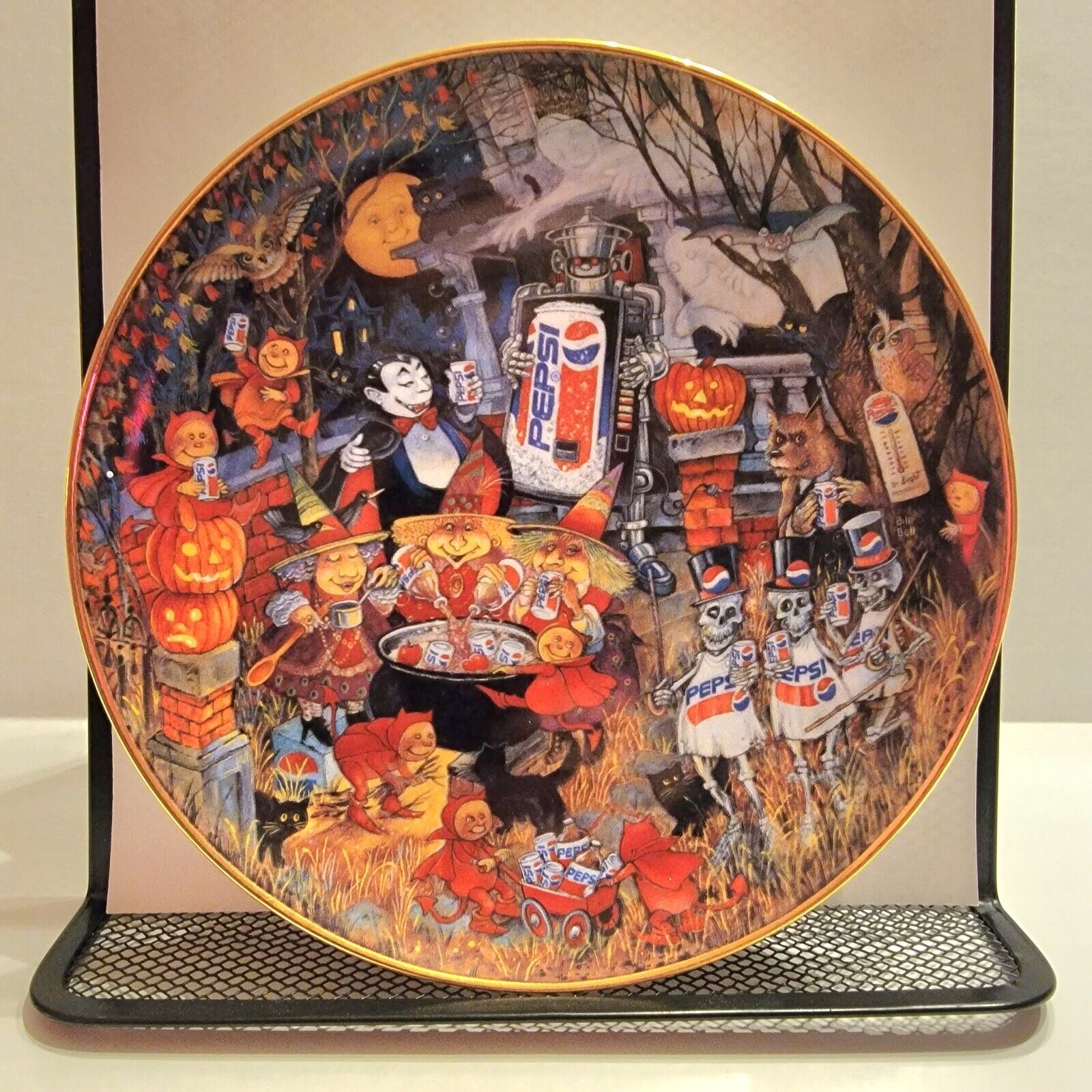 The Franklin Mint 1995 A Pepsi-Cola Halloween Plate With Stand And COA