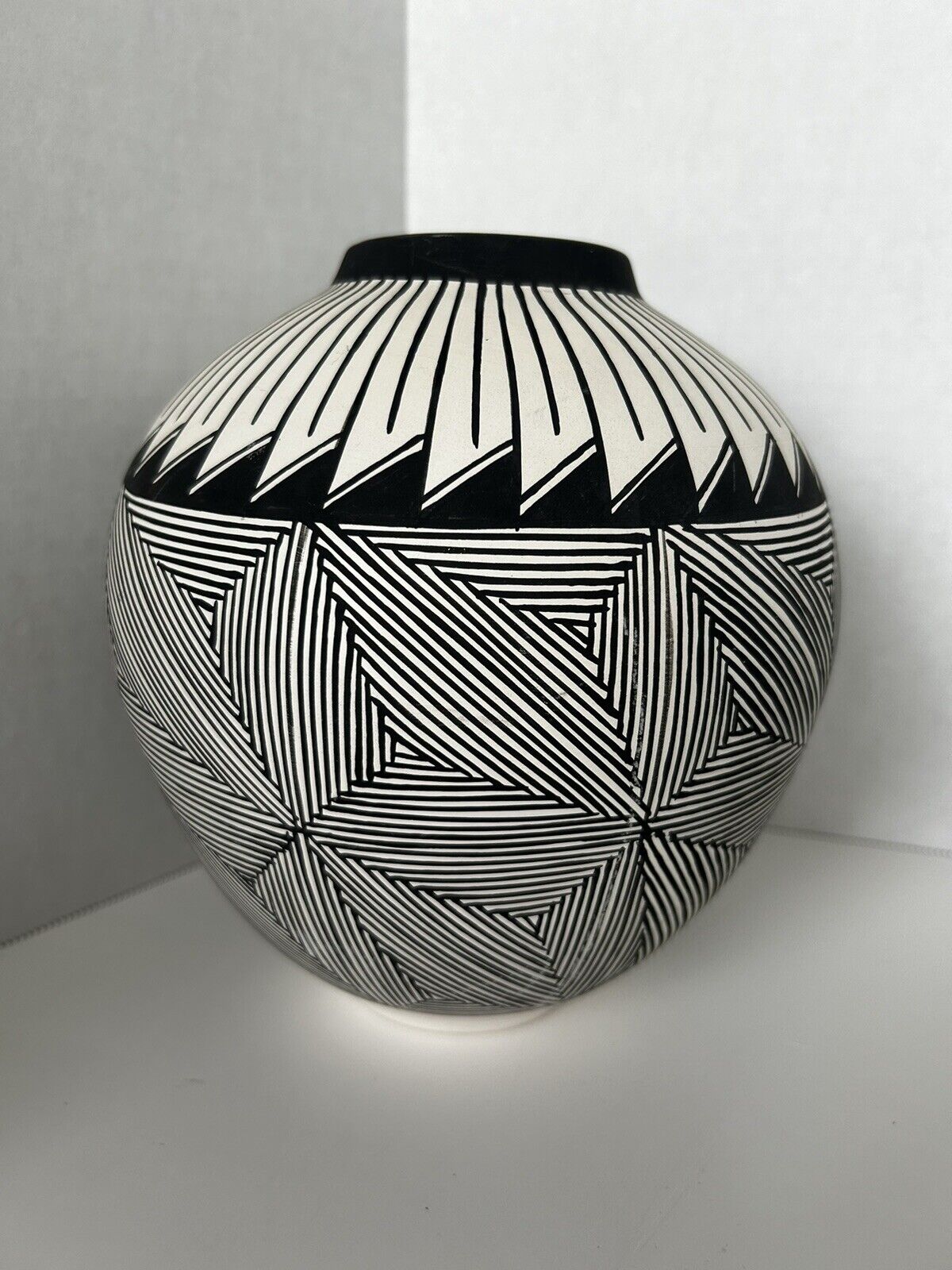 Vintage Acoma Pueblo Pottery Large Vase Pot Embossed Black & White, Signed Keene
