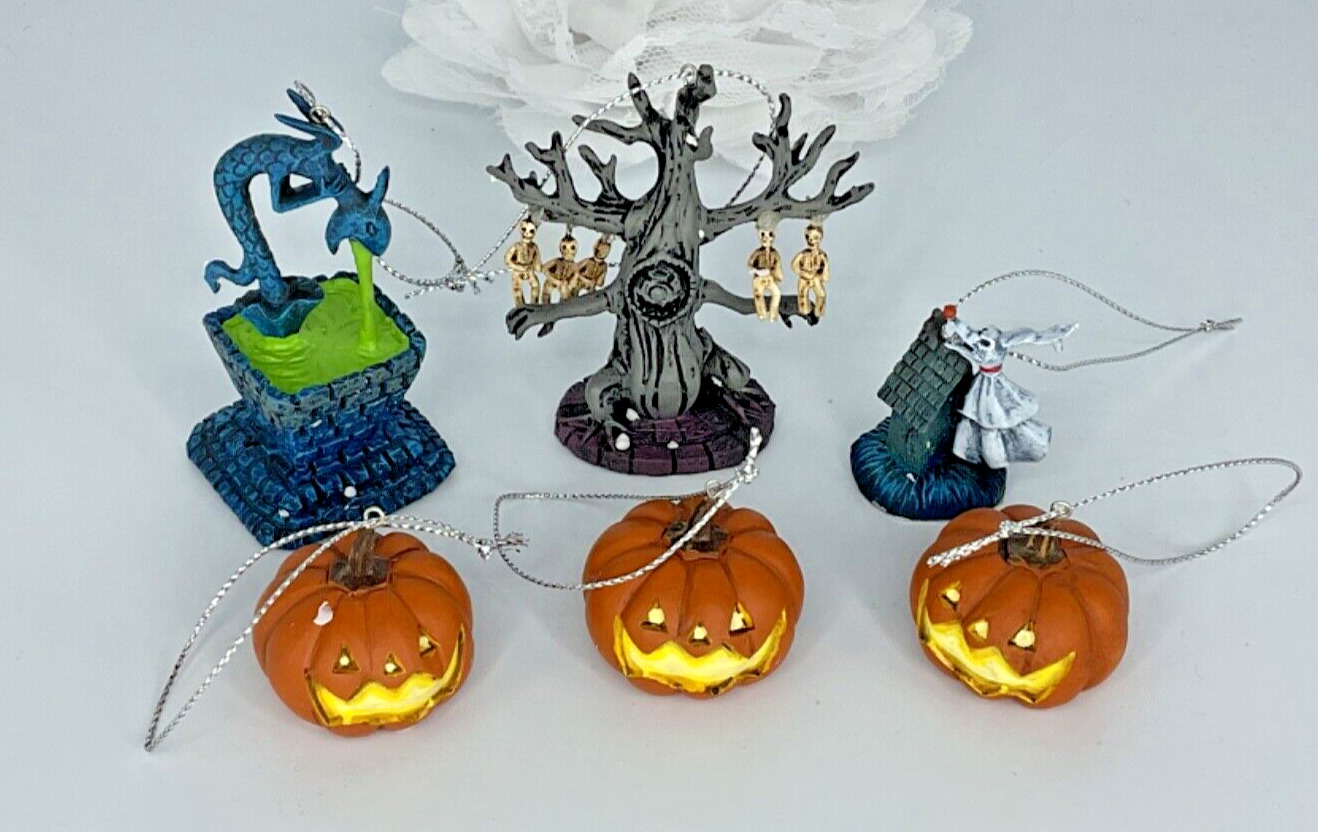 Nightmare Before Christmas Halloween Town Ornaments Bradford Exchange With Box