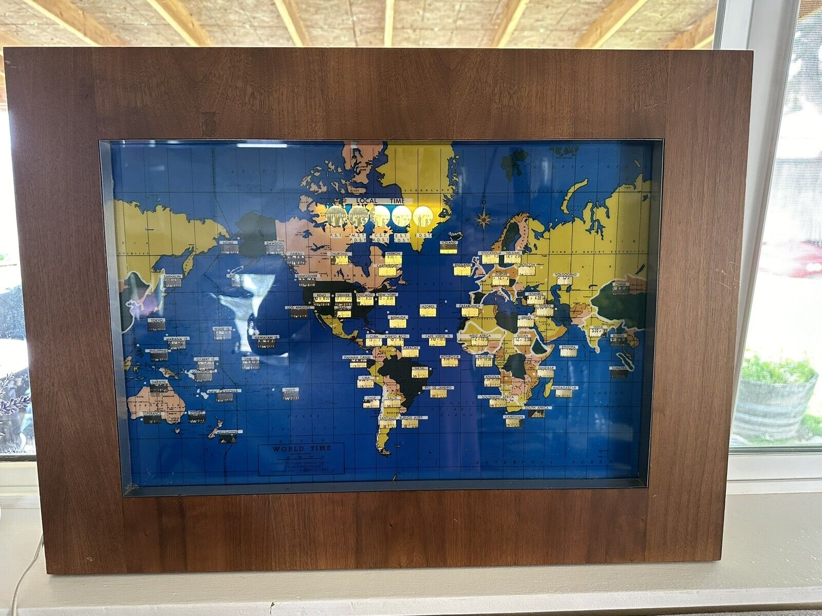 VINTAGE HOWARD MILLER 1973 WORLD TIME ZONE MAP Used Light Works