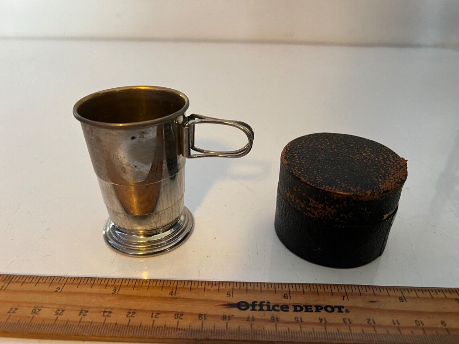 ANTIQUE RUMPP & SONS METAL COLLAPSIBLE TRAVEL CUP WITH CASE