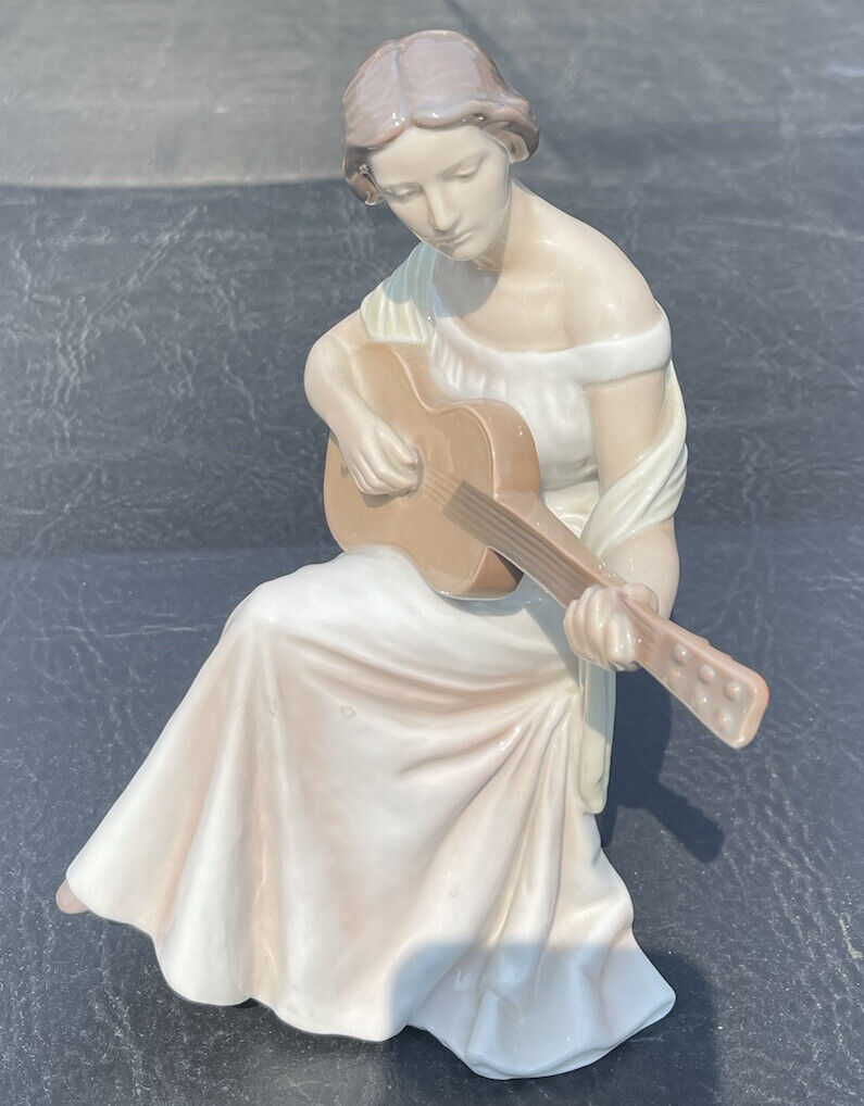 Large Bing & Grondahl Denmark Porcelain Figurine. 1684. Woman With Guitar.