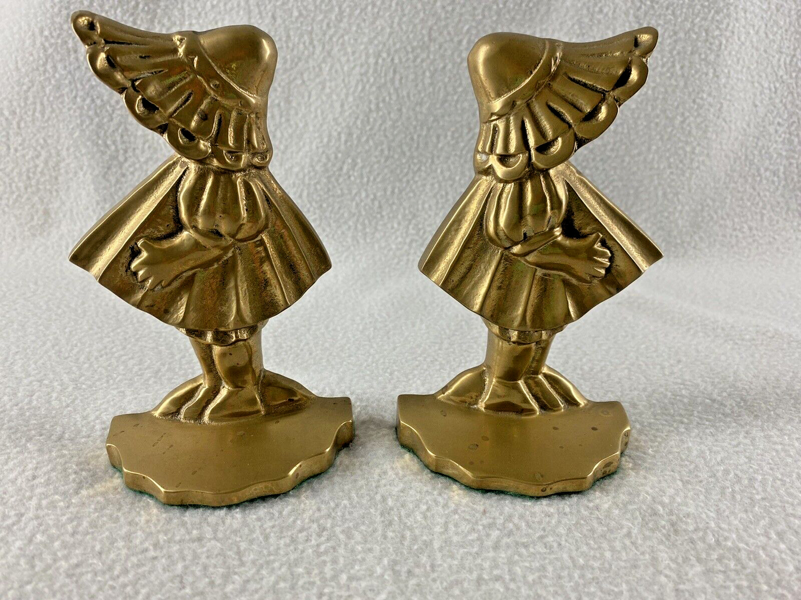 Vintage Pair Small Sunbonnet Sue Solid Brass Book Ends 6\