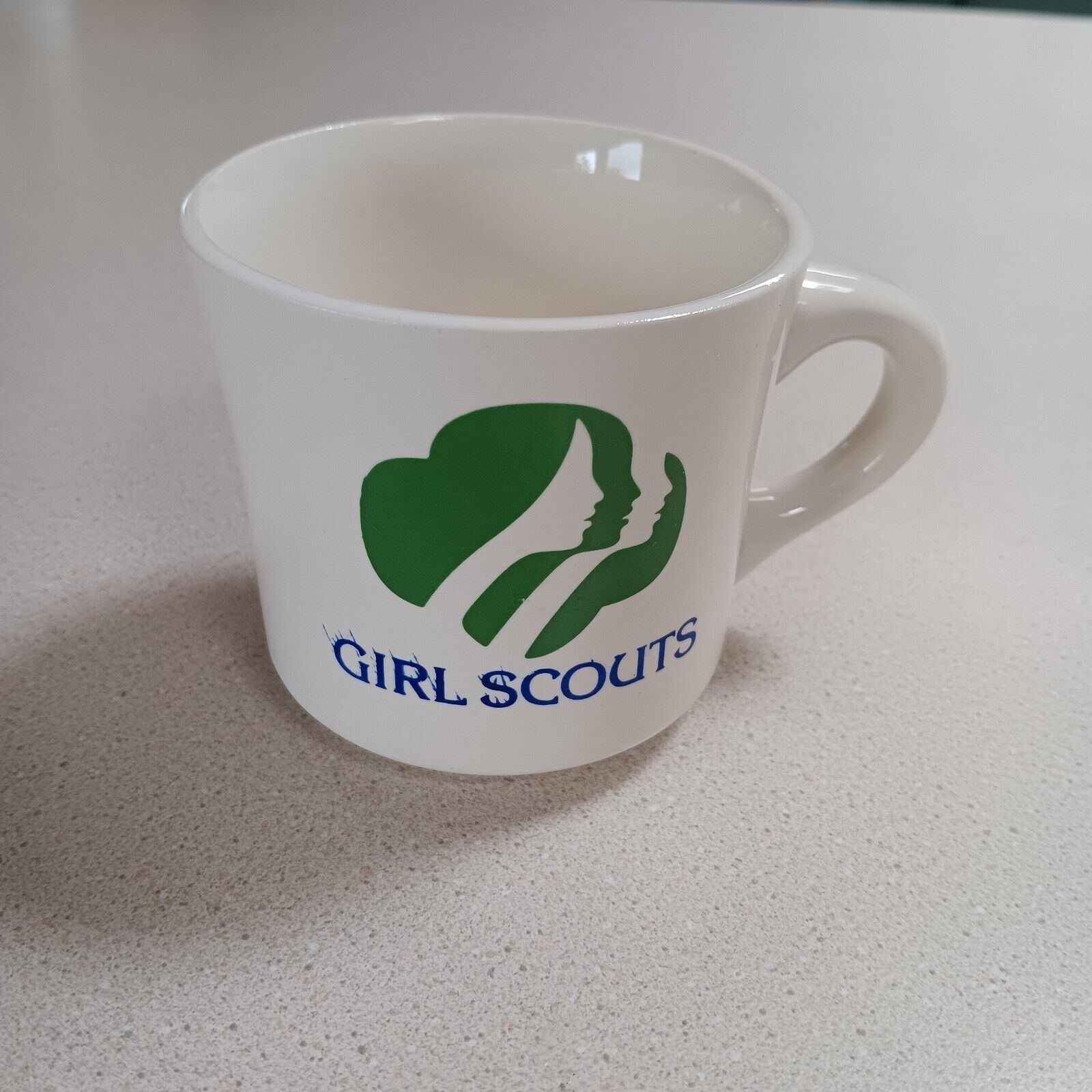Vintage Off White Girl Scouts Coffee Mug Made In The USA Very Nice