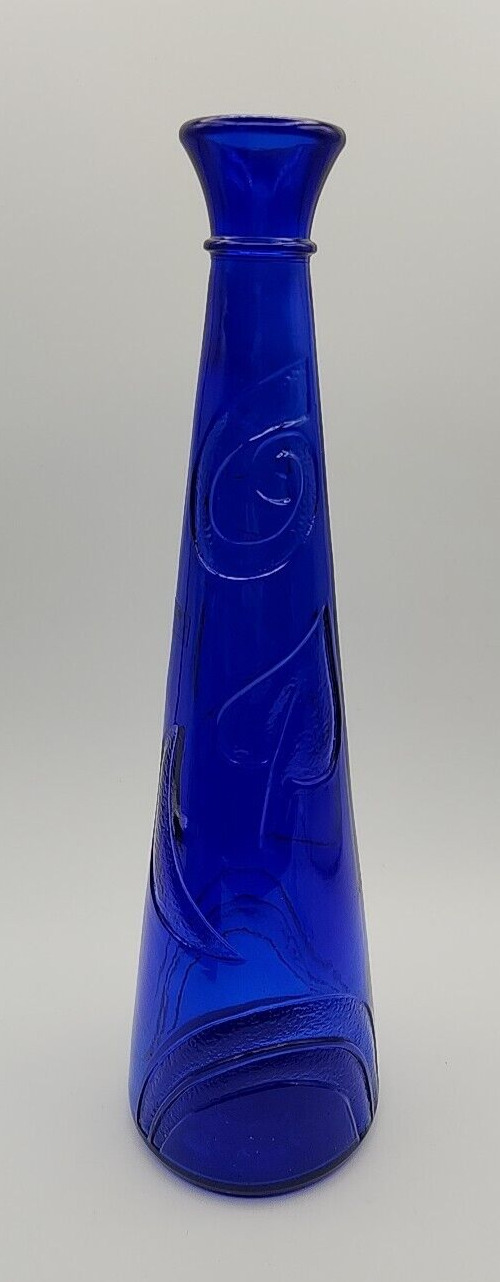 Studio Nova Glass Cobalt Blue Embossed Pattern Vase 13\