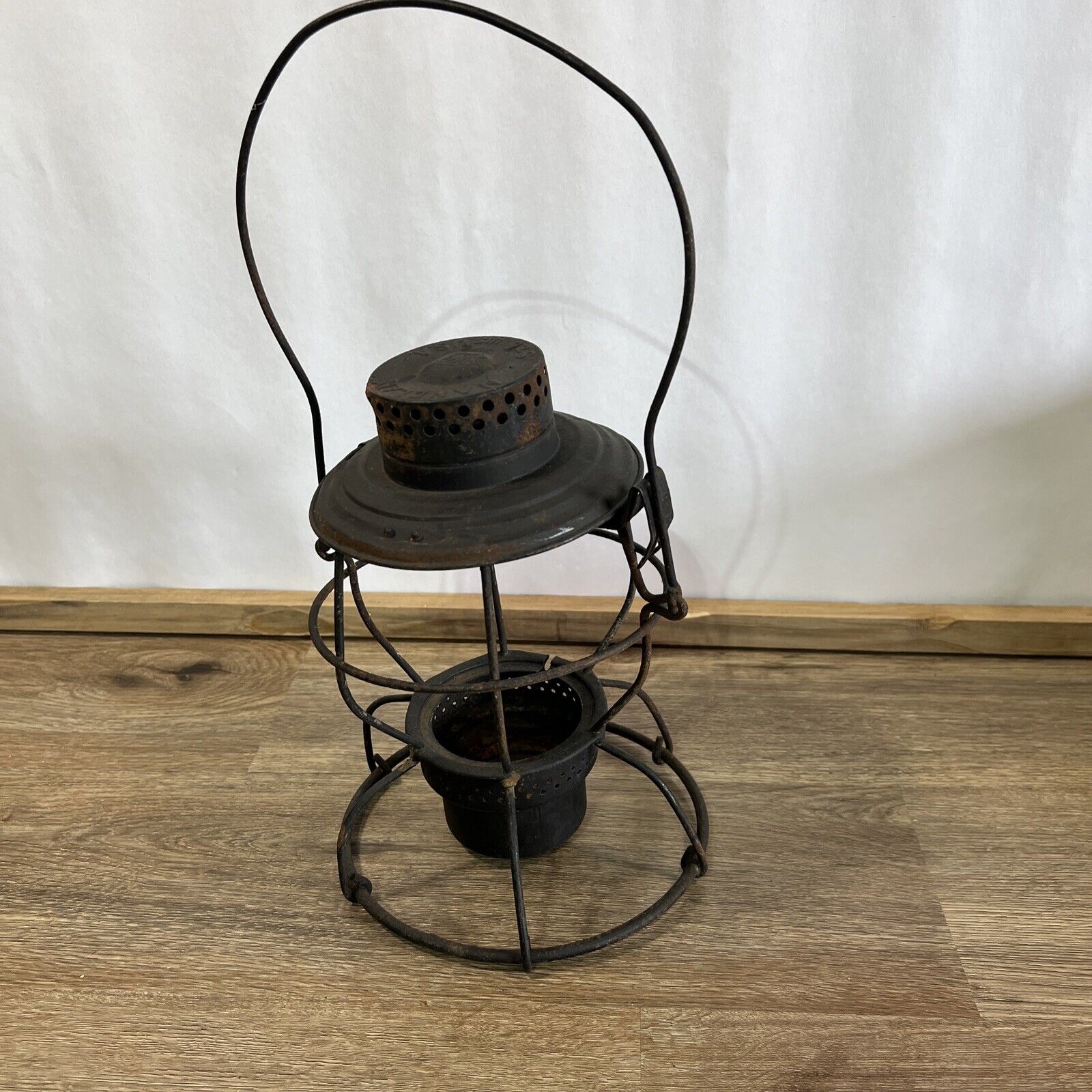 Handlan St Louis Railroad Lantern - Missing glass and canister