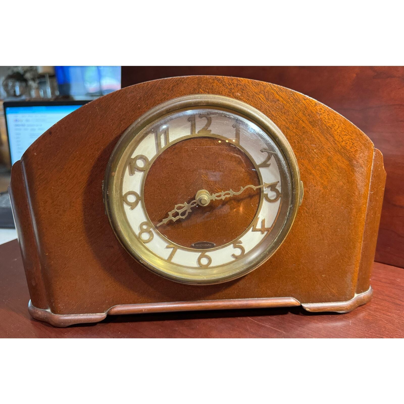 Vintage Seth Thomas Wood Mantel Clock Simsbury Thomaston, Conn USA