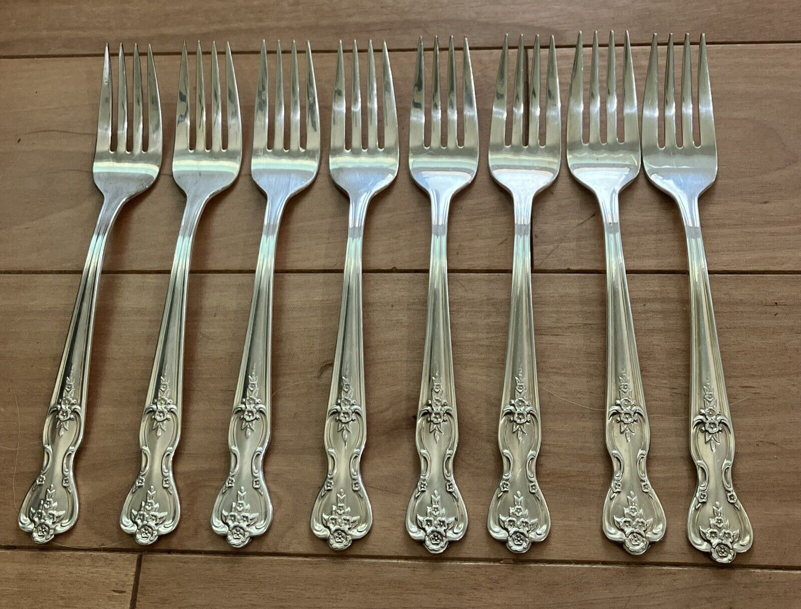 Wm Rogers Extra Silver Plate Inspiration Magnolia Salad Forks Set of 8
