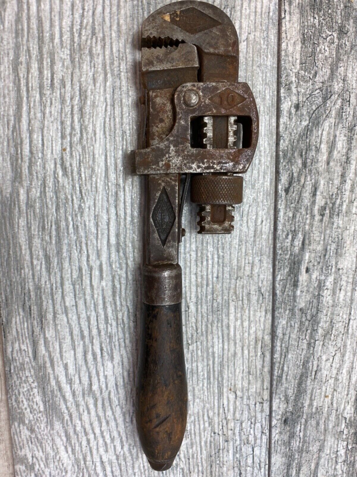 Vintage Genuine Stillson Walworth Mfg  Co.Boston Mass USA No.10 Pipe Wrench 10’’