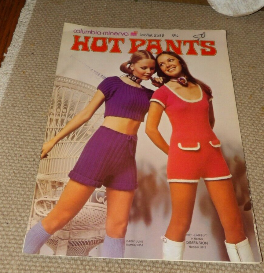 VINTAGE 1970's ~ Hot Pants~ HIPPY HIPPIE HIPSTER RETRO YARN CLOTHING INST.