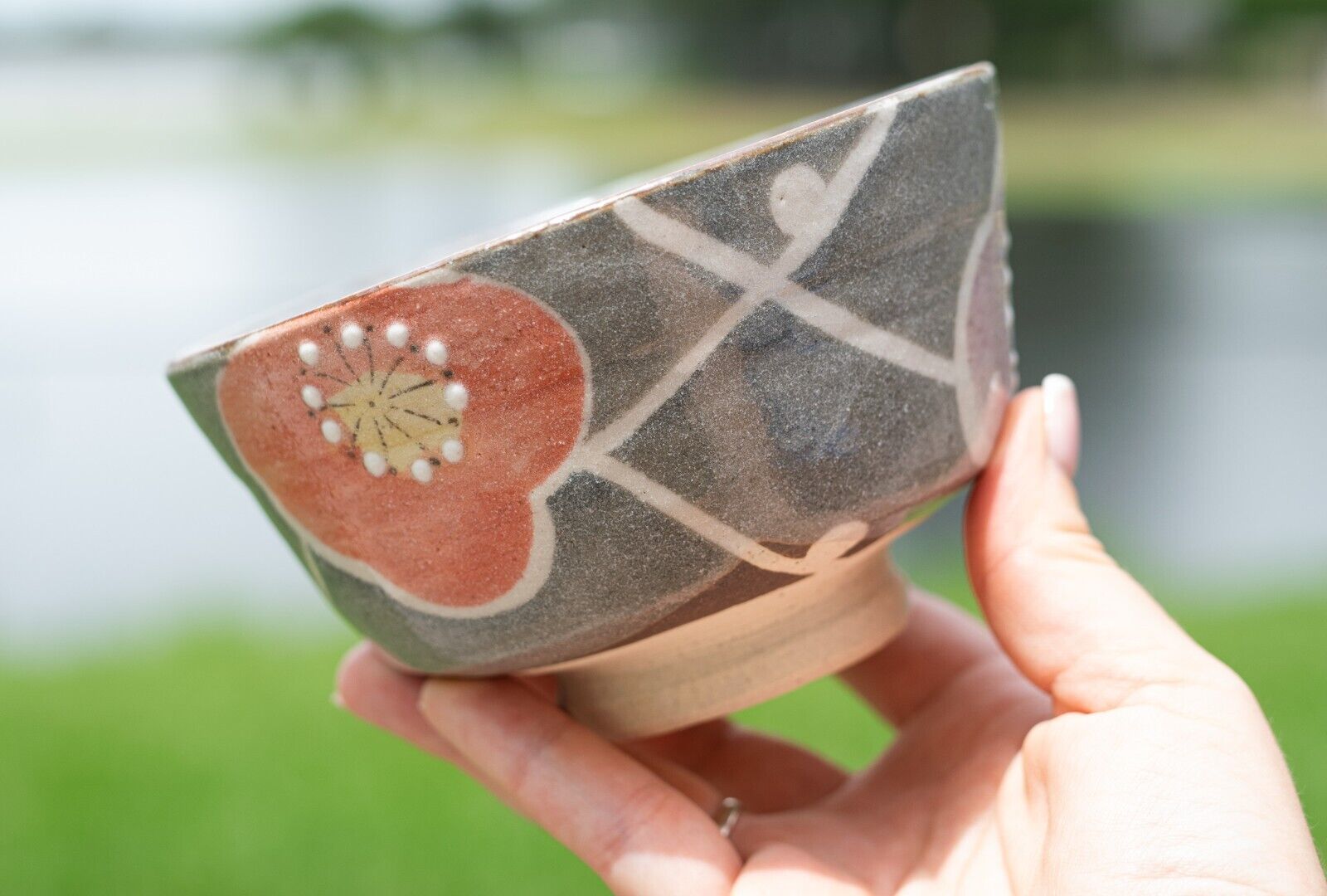 Japanese Authentic Matcha Bowl, Light Gray Glaze with Flowers, 16 oz