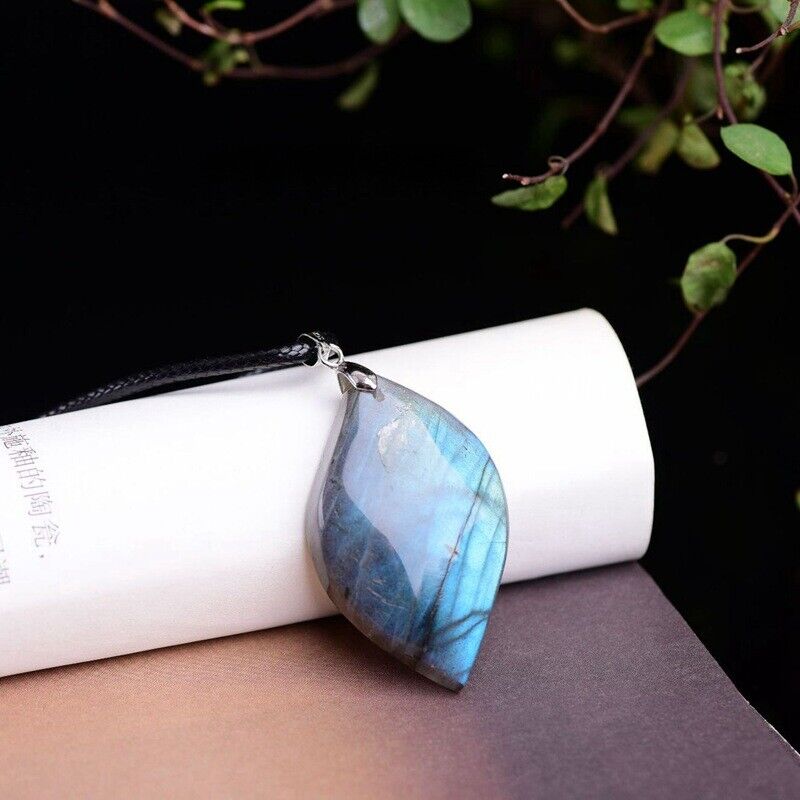 Natural Quartz Labradorite Crystal Leaf Shape Pendant Reiki Necklace Amulet Gift