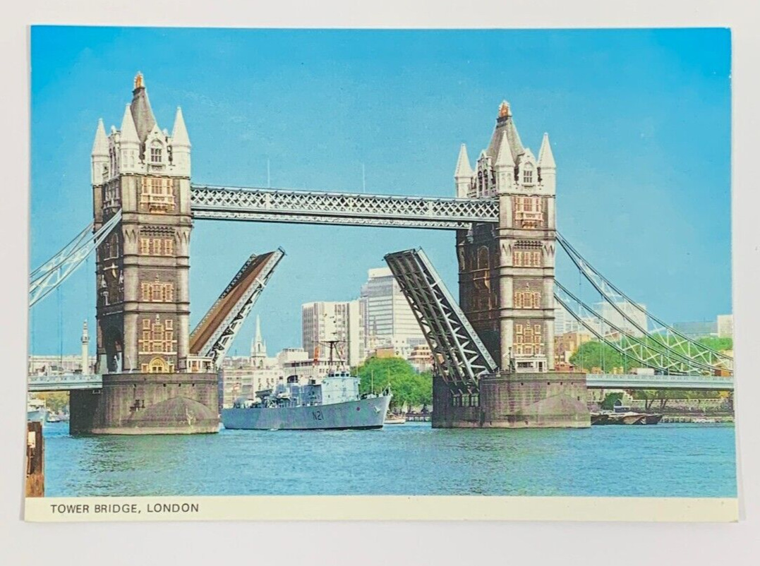 Tower Bridge London England Postcard Unposted