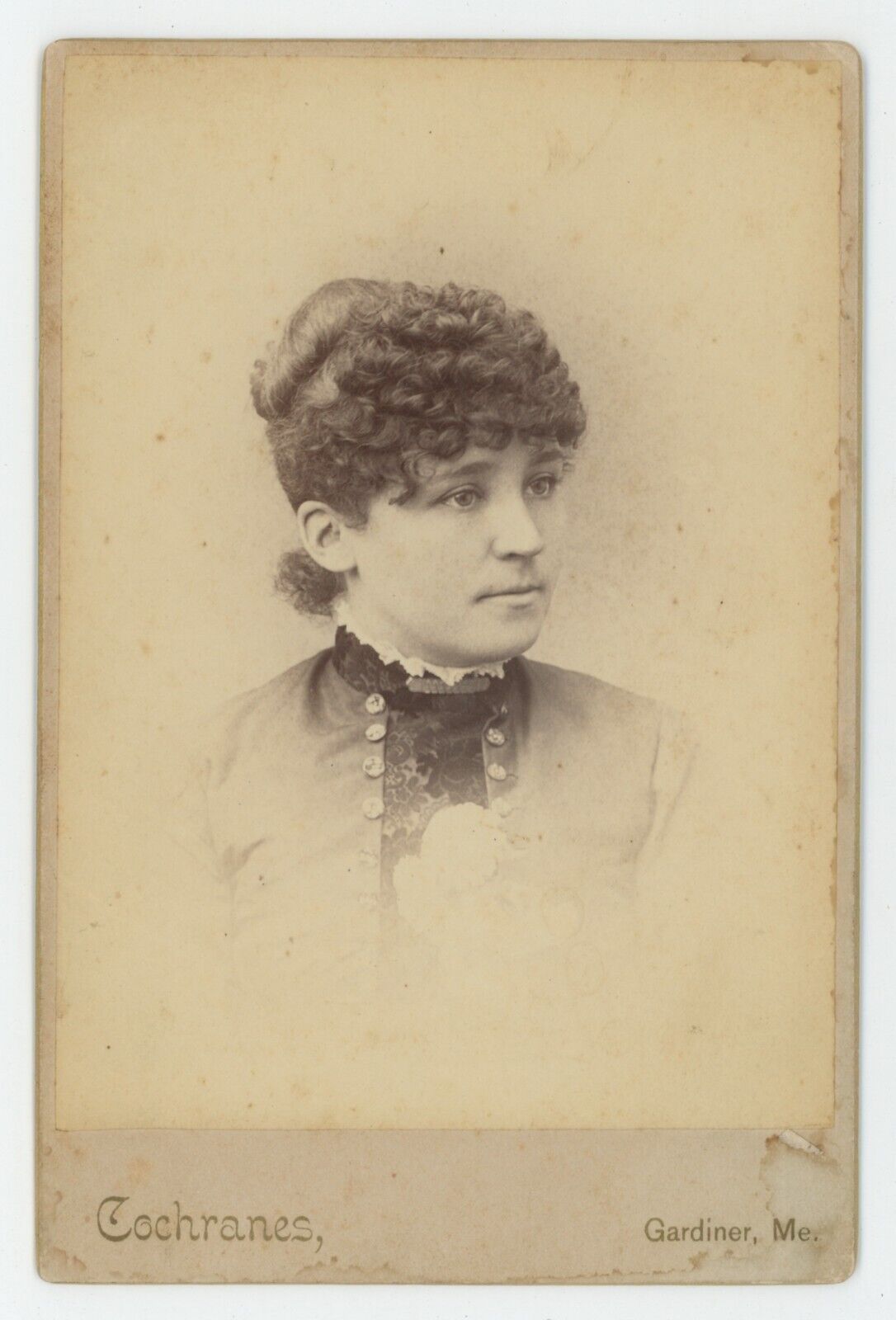 Antique c1880s Cabinet Card Beautiful Woman Curly Hair Cochranes Gardiner, ME