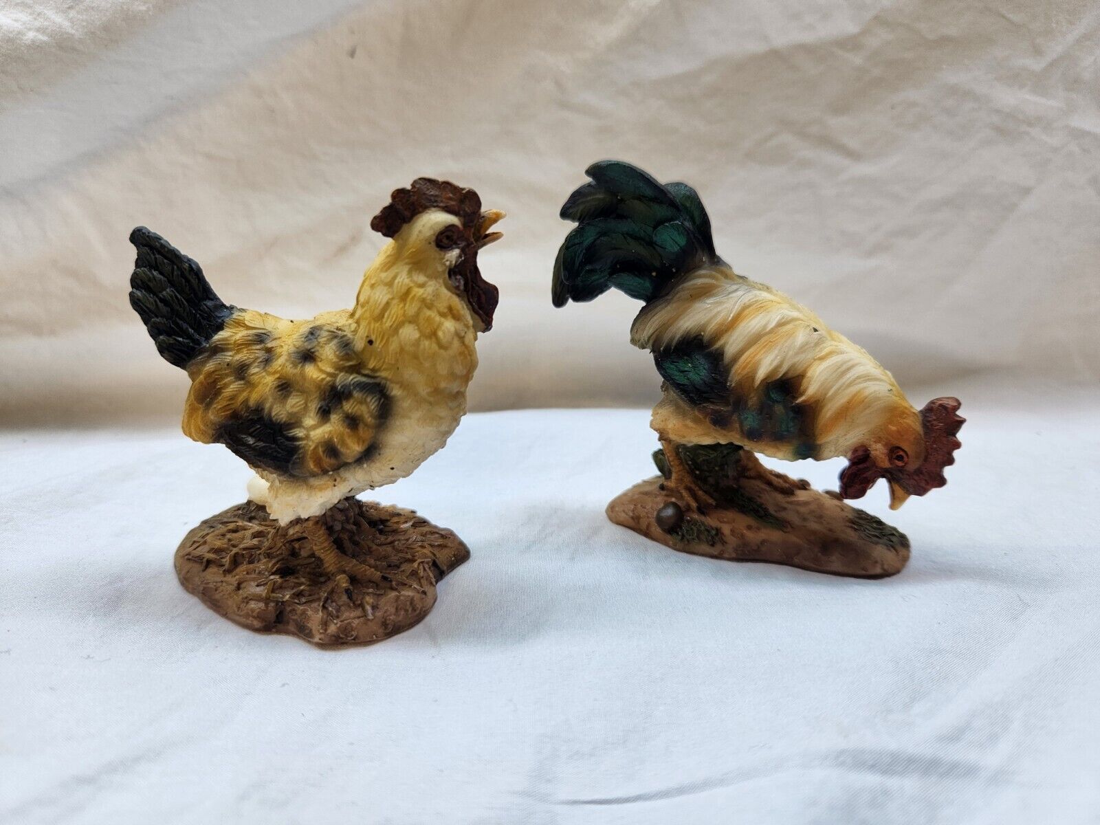  Pair Rooster Hen Figurines Chicken Country Decor  Vintage Resin Farmhouse 