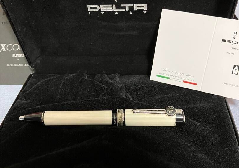 DELTA ITALY LEX Collection Pearl White Twisted Ballpoint Pen wz/Box&Booklet Rare