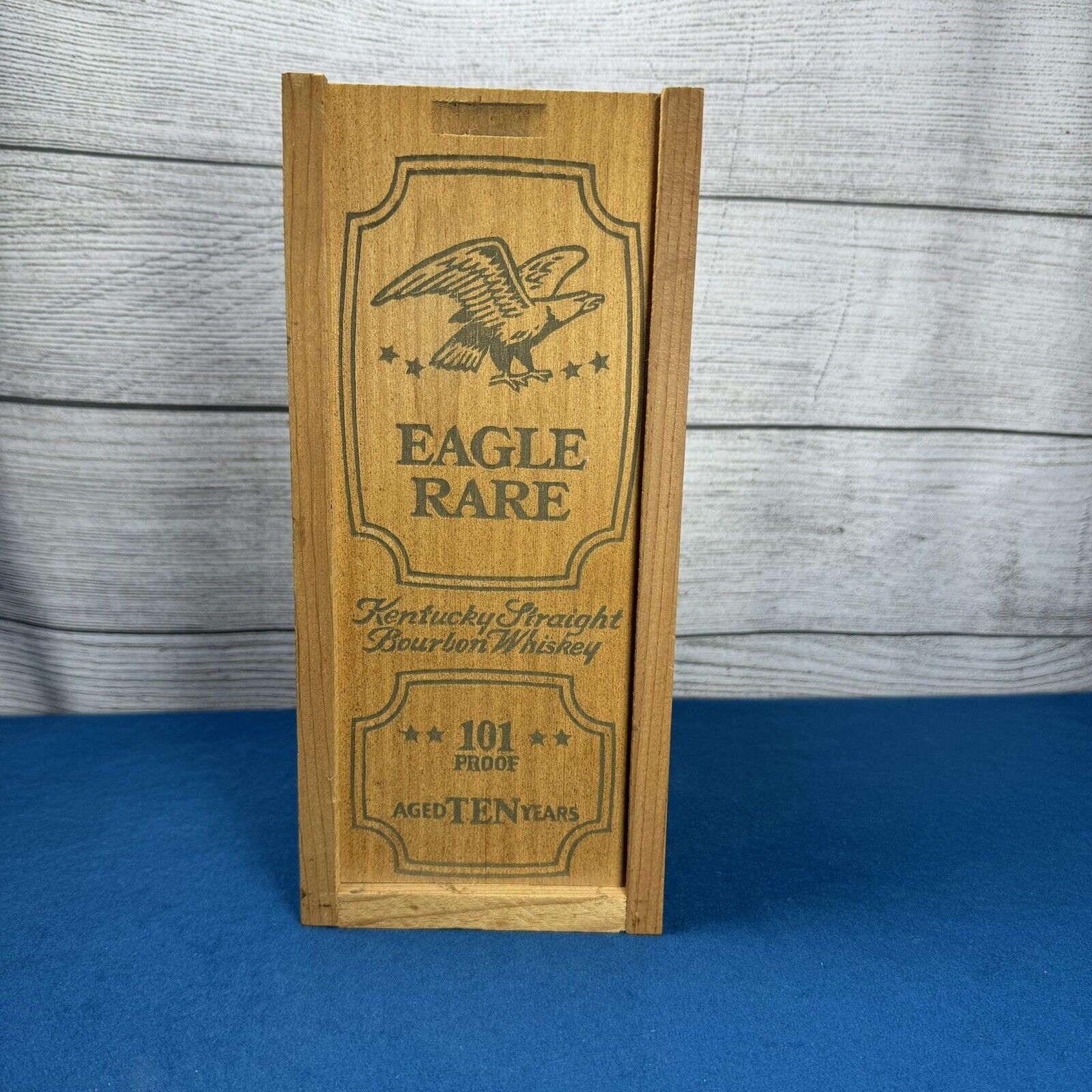Eagle Rare Kentucky Straight Bourbon Whiskey Wood BOX ONLY 101 Proof Original