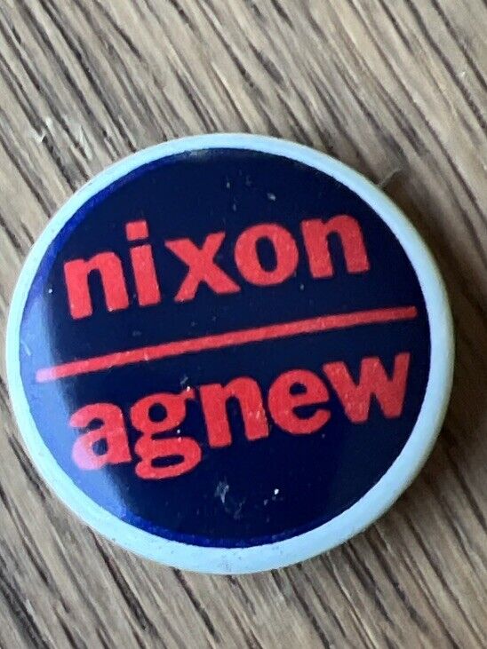 Vintage Presidential Race NIXON /Agnew Red & Black Button 1