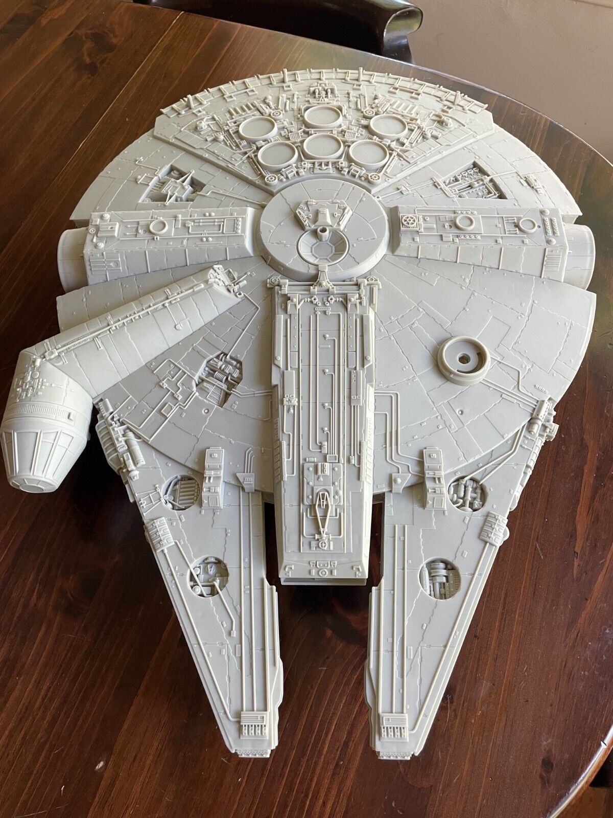Star Wars Millennium Falcon — 2014 Hasbro Euro Heroes Series C-2604A — Body Only