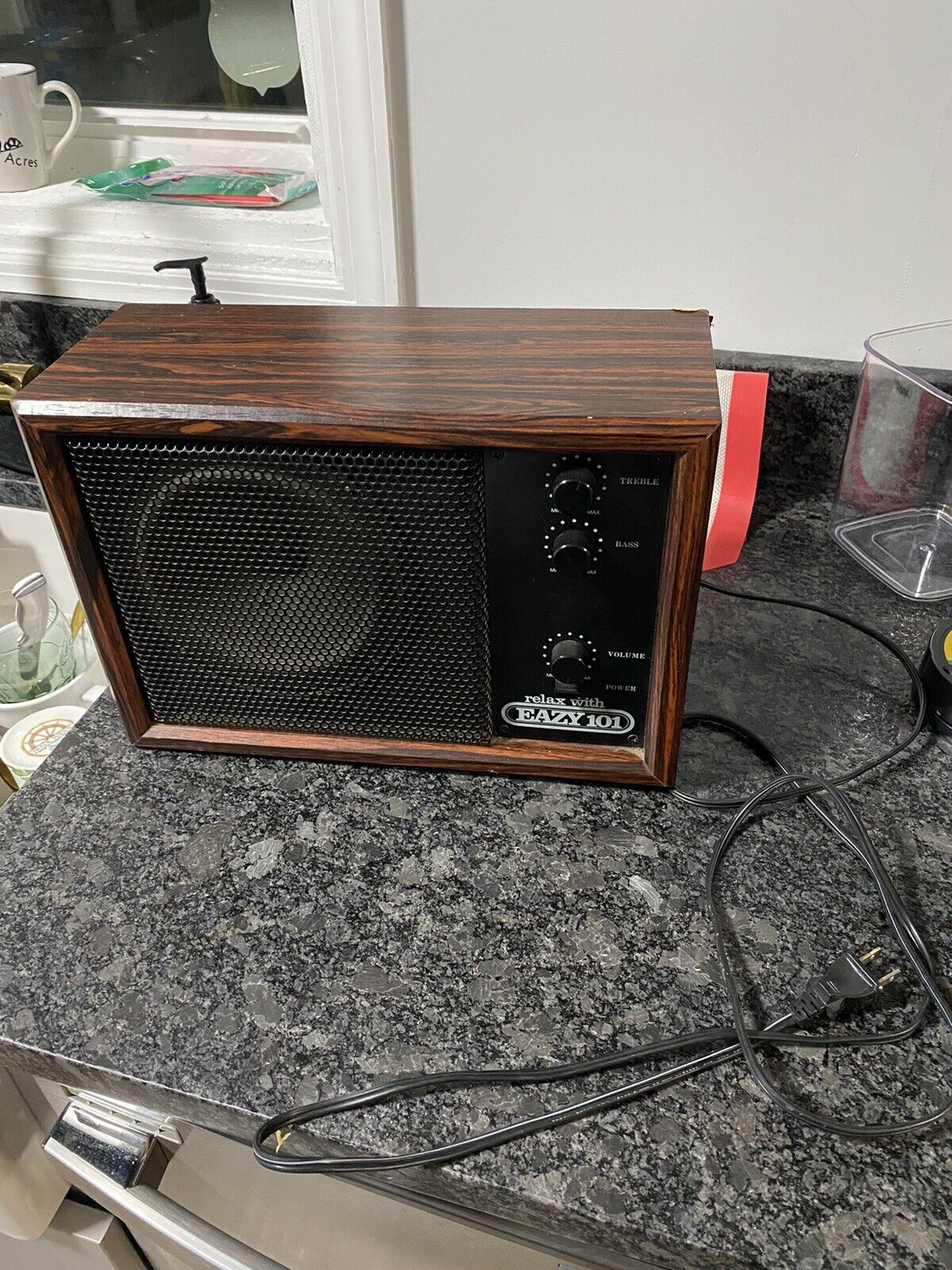 Vintage EAZY 101 Fixed-Tuned Speaker Radio Philadelphia Station - Tested & Works