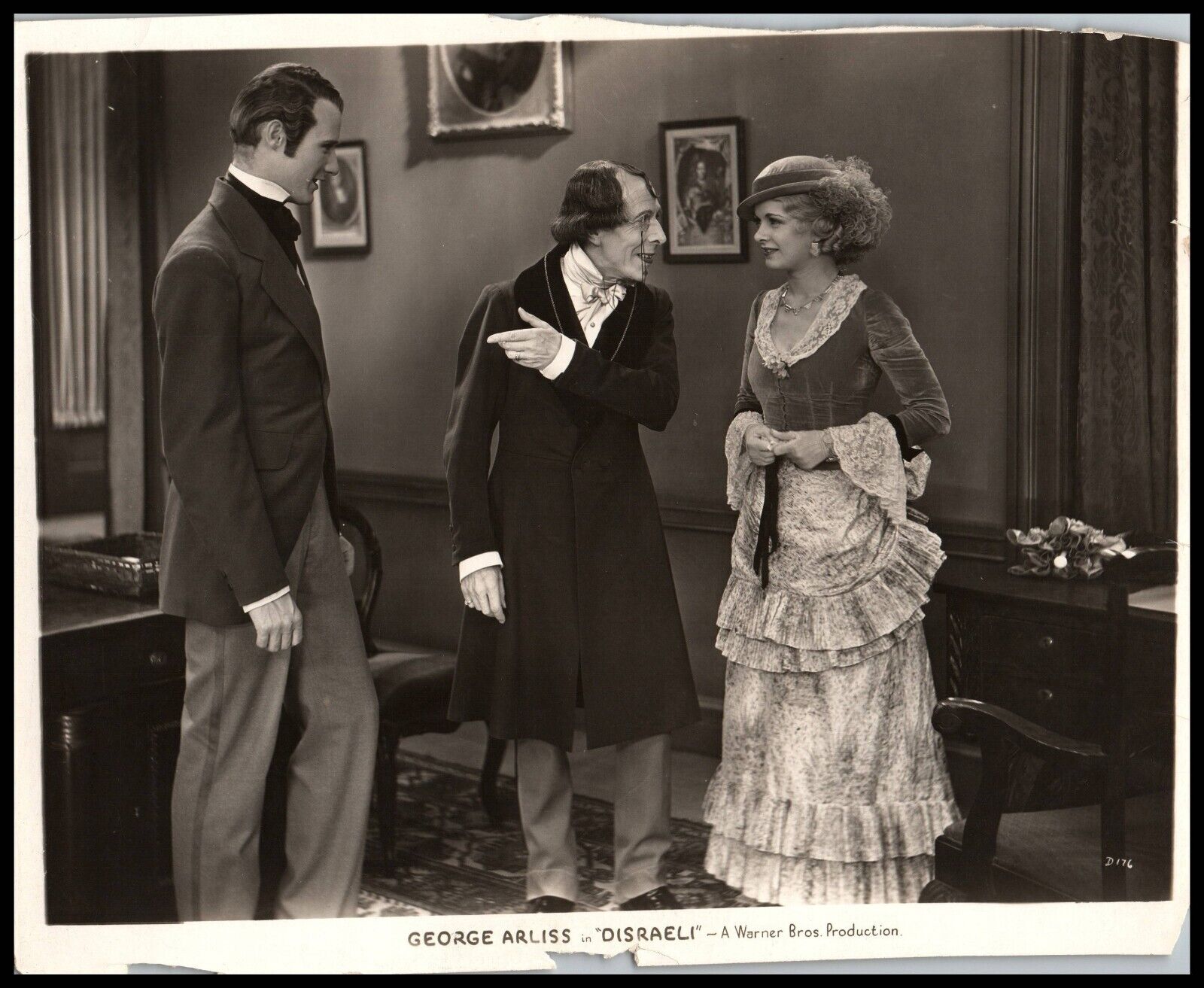 GEORGE ARLISS + JOAN BENNETT IN DISRAELI (1929) ORIGINAL VINTAGE PHOTO E 26
