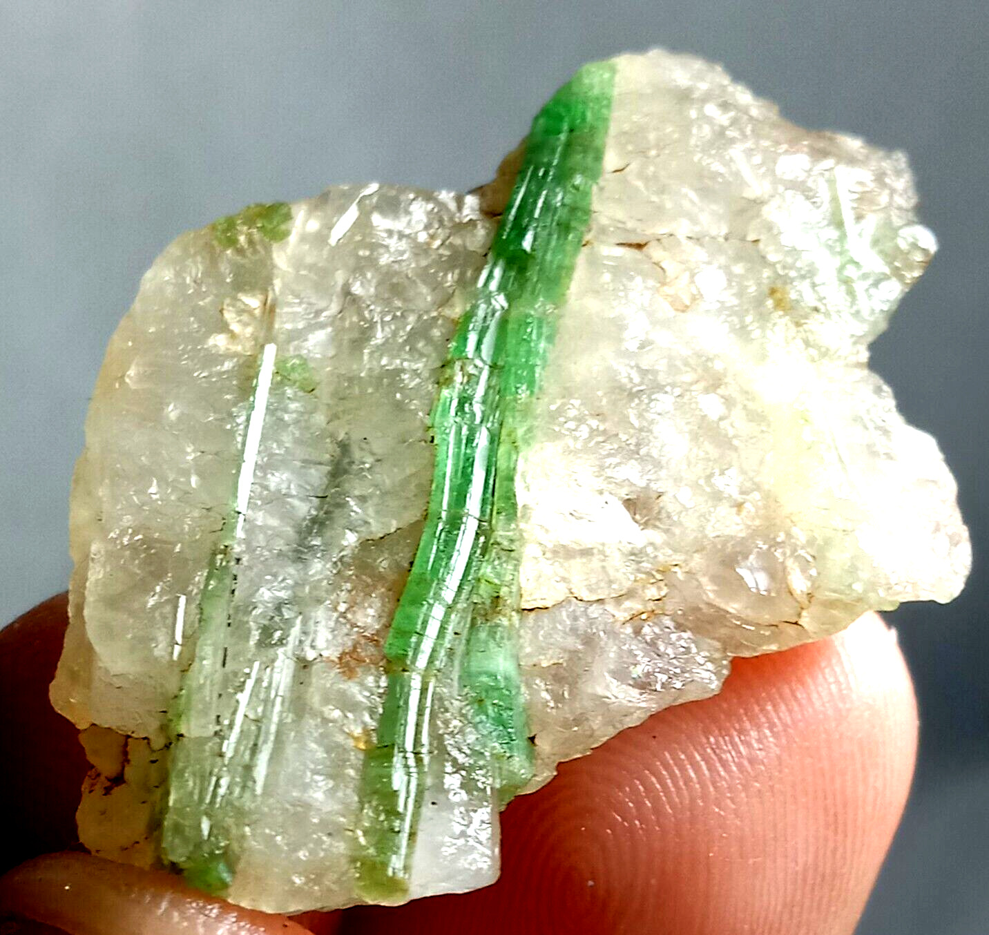50.1 carat Beautiful Green TOURMALINE with Quartz crystal specimen @ Afghanistan