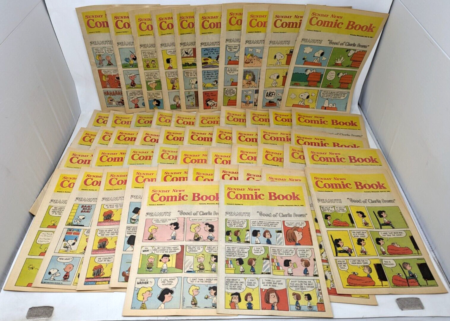 Vintage 1981-82 Sunday News Comic Books Kenosha WI Vol 2 1-52 Complete Set D23