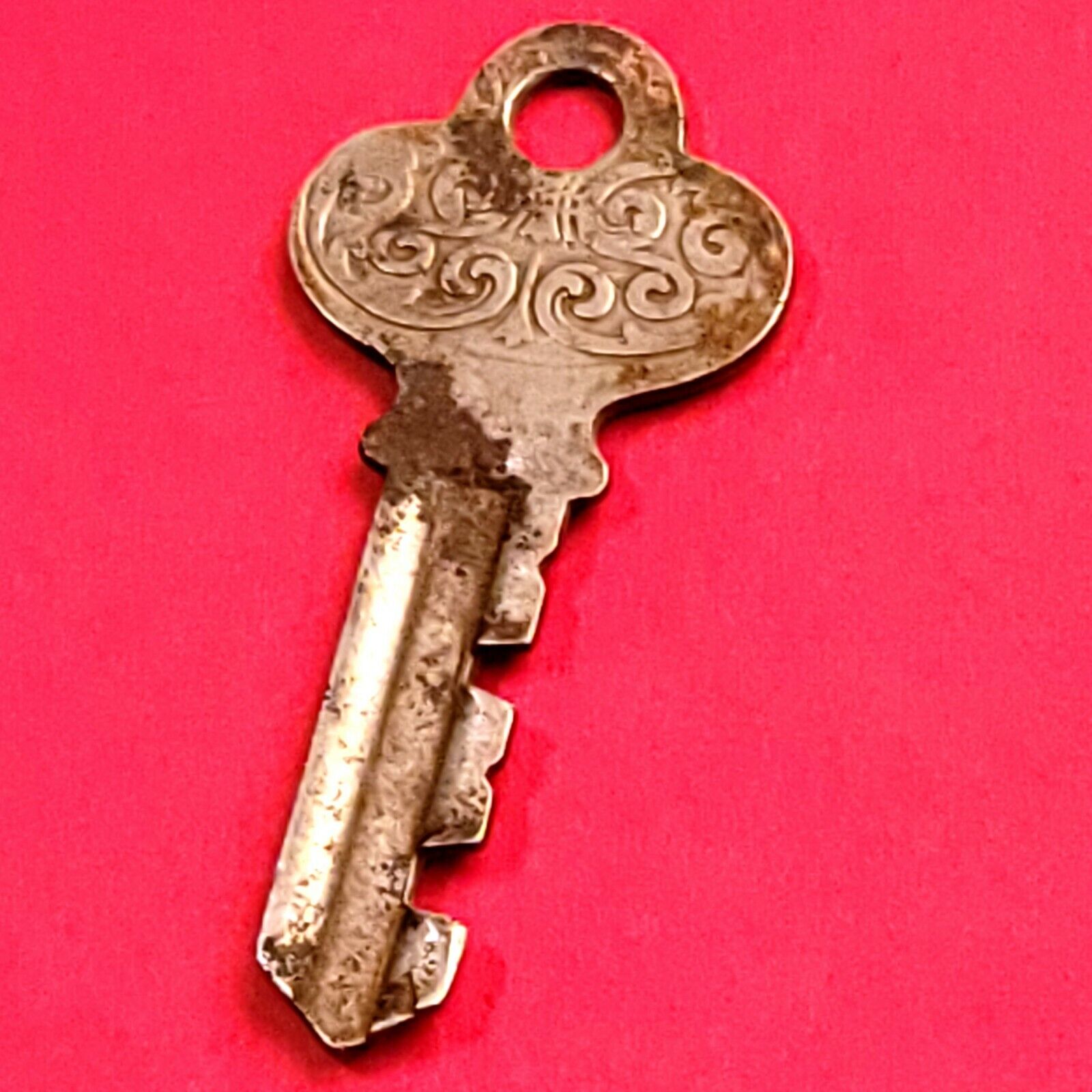 Vintge Fraim Key Ornate Decorative Old Key Steam-punk